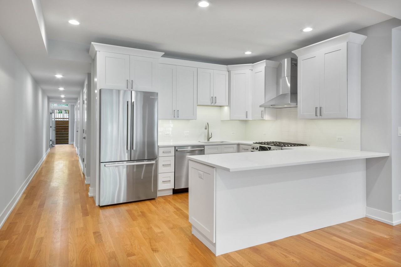 4626 N Ashland Ave #1N - Photo 4 of 8