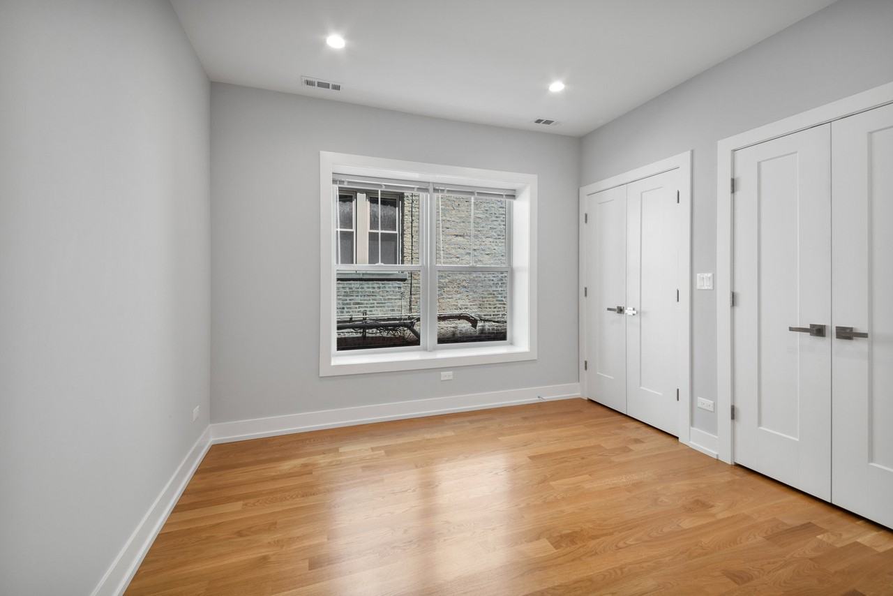 4626 N Ashland Ave #1N - Photo 7 of 8