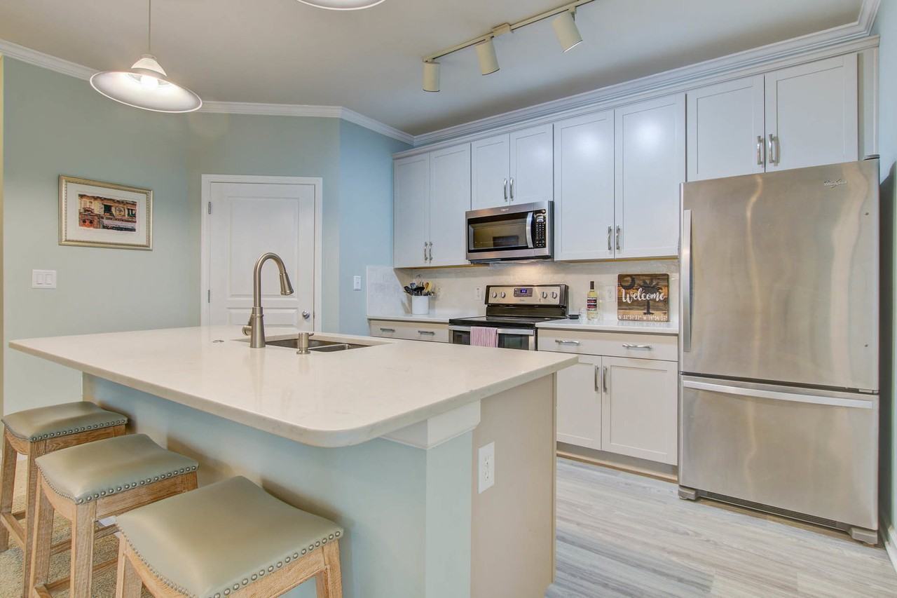 600 Bucksley Ln #208 - Photo 3 of 8