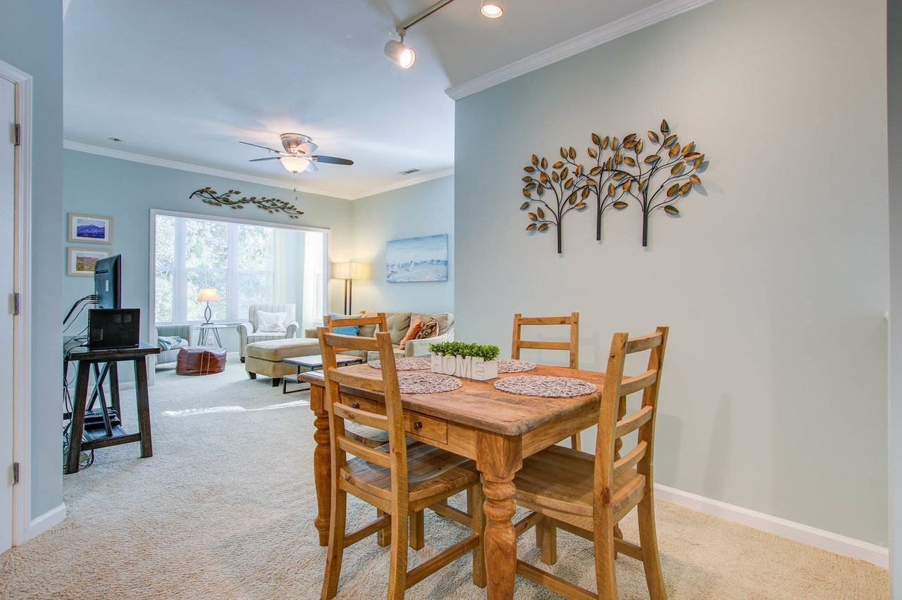 600 Bucksley Ln #208 - Photo 7 of 8