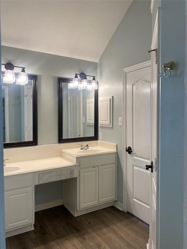 Spinnaker Bay Ln - Photo 6 of 8