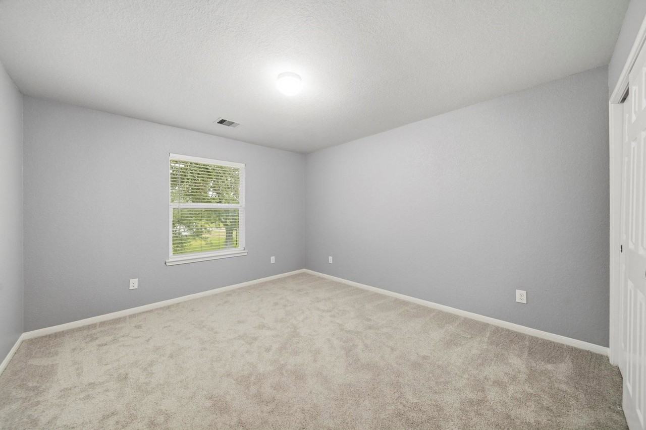 Emerald Stone Ct - Photo 7 of 8