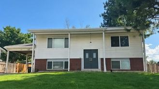 582 E Pali St - Photo 1 of 1