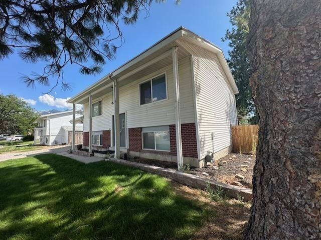 582 E Pali St - Photo 2 of 20
