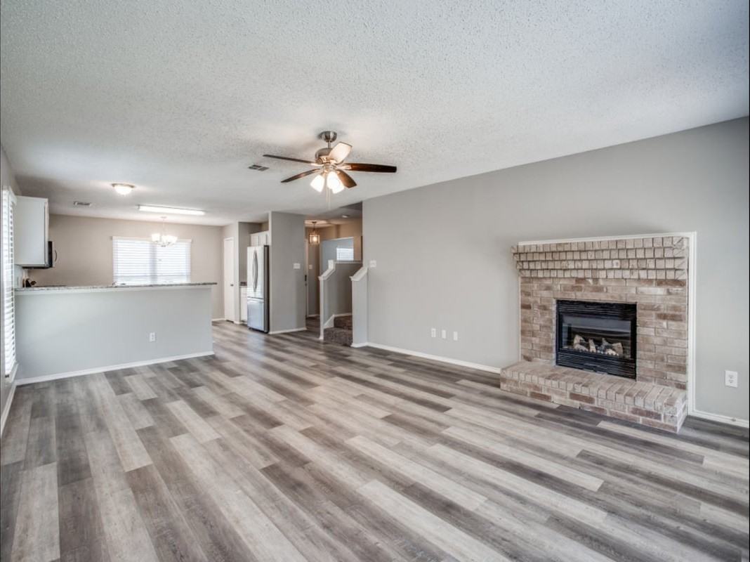624 Canyon Pl - Photo 2 of 12