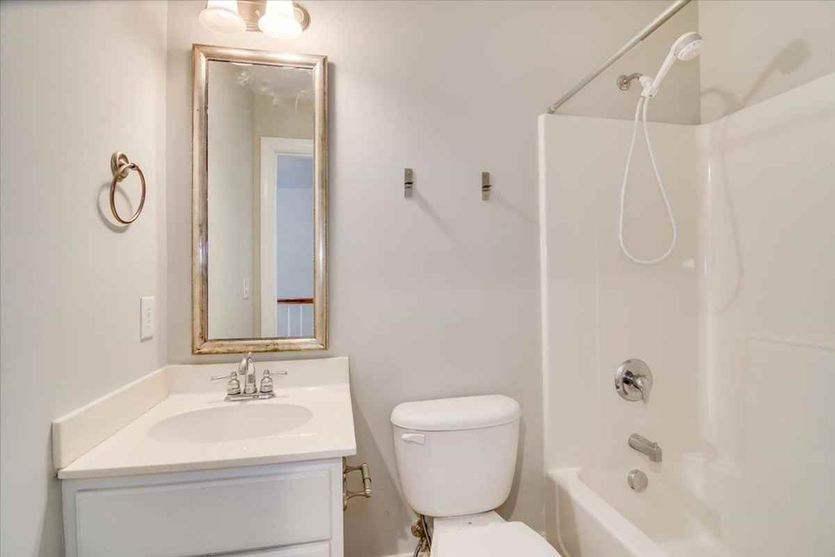 2507 Grier Cir - Photo 2 of 22