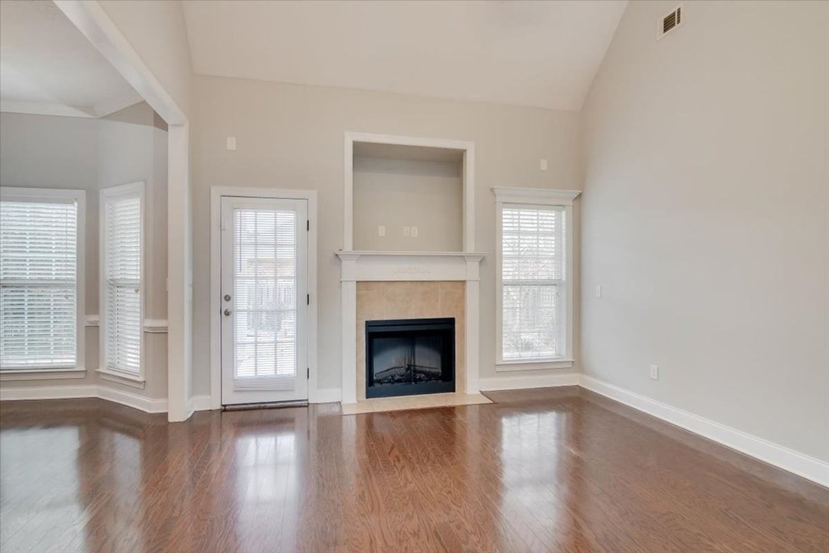 2507 Grier Cir - Photo 3 of 22