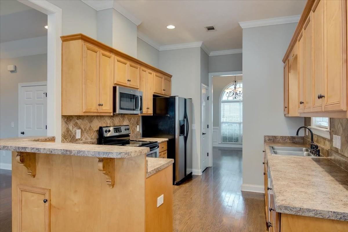 2507 Grier Cir - Photo 6 of 22