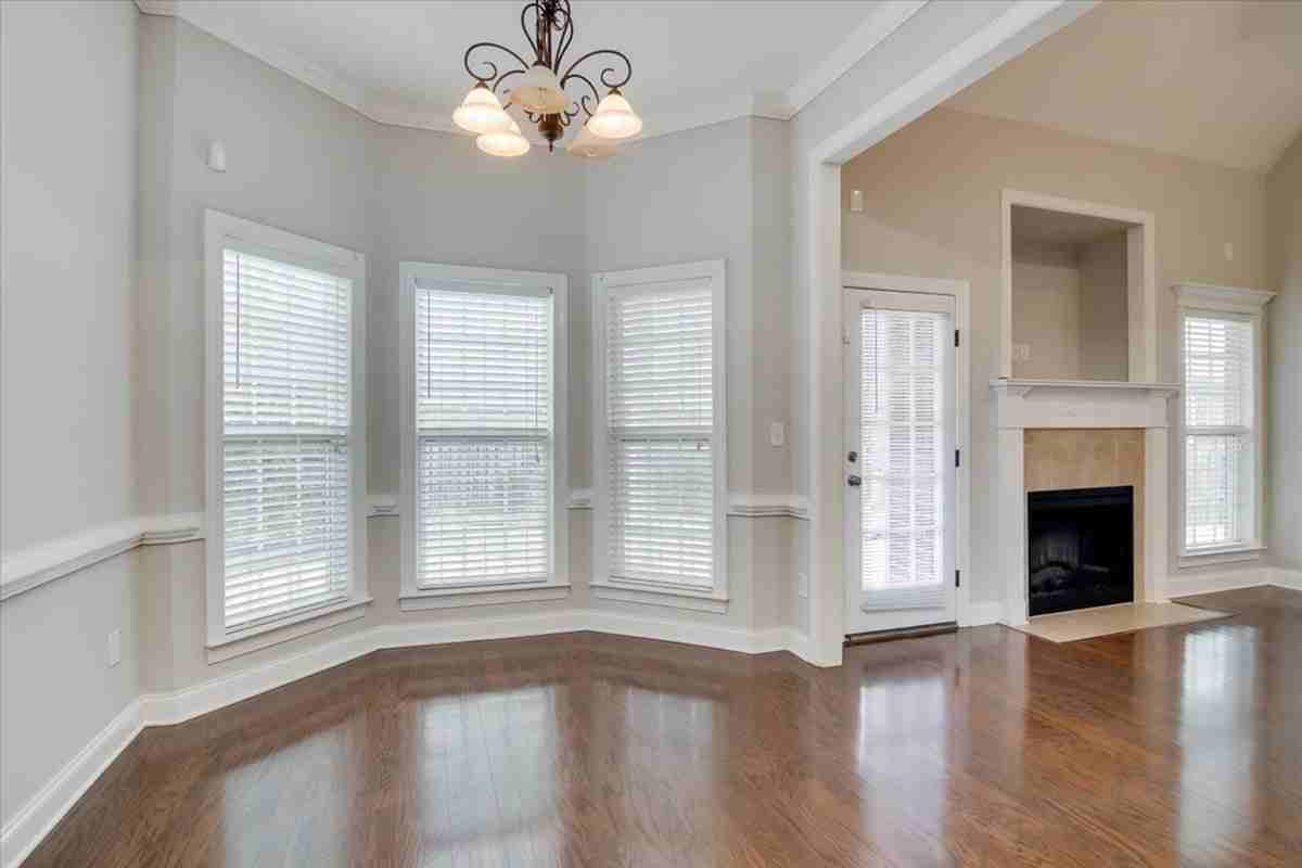 2507 Grier Cir - Photo 4 of 22