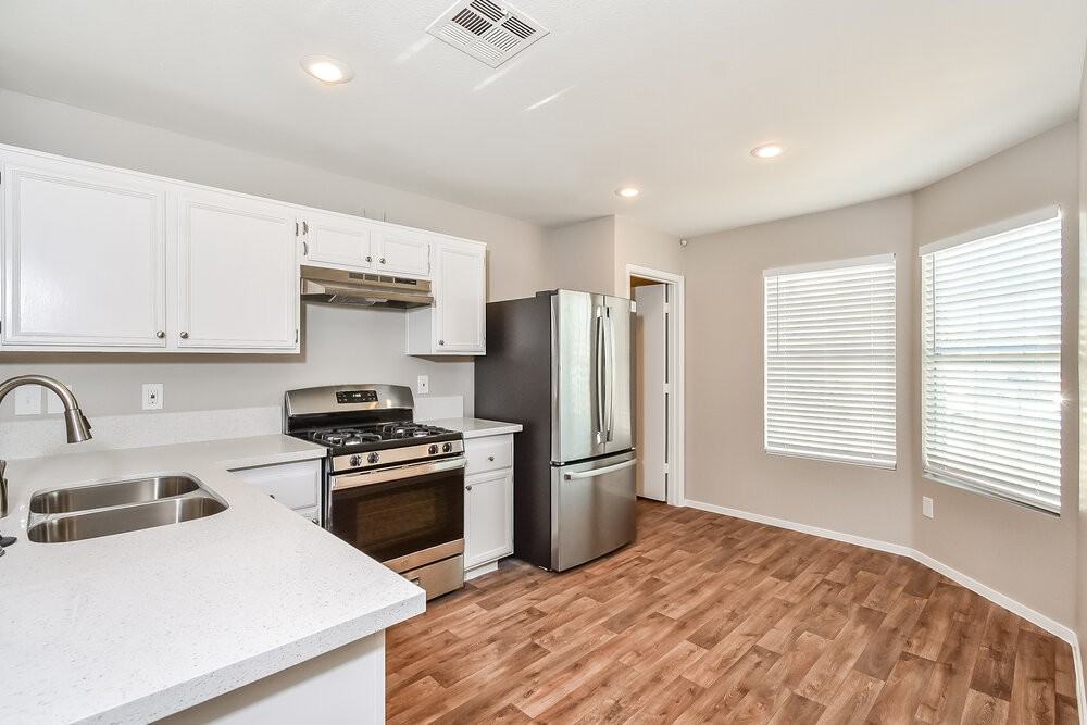 613 Black Sand Ct - Photo 6 of 16