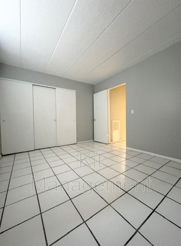 5722 Gay St - Photo 3 of 8