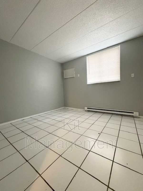 5722 Gay St - Photo 4 of 8