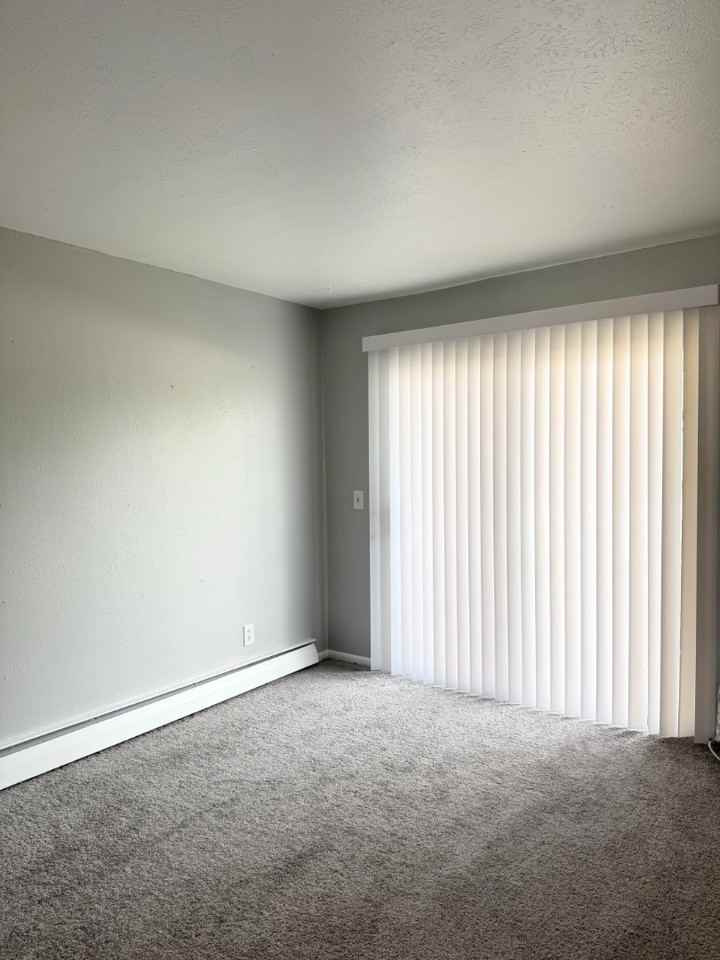 4836 Douglas Rd #6 - Photo 3 of 4