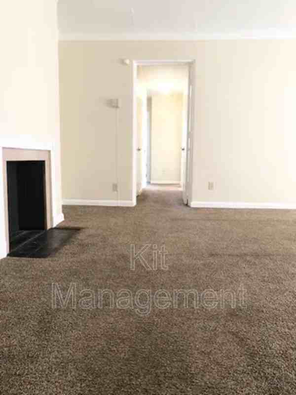 2535 W Bancroft St - Photo 4 of 8