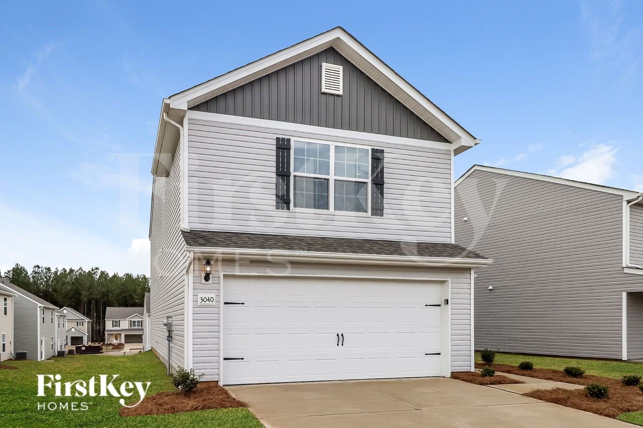 3040 Crescent Lake Ln - Photo 2 of 19