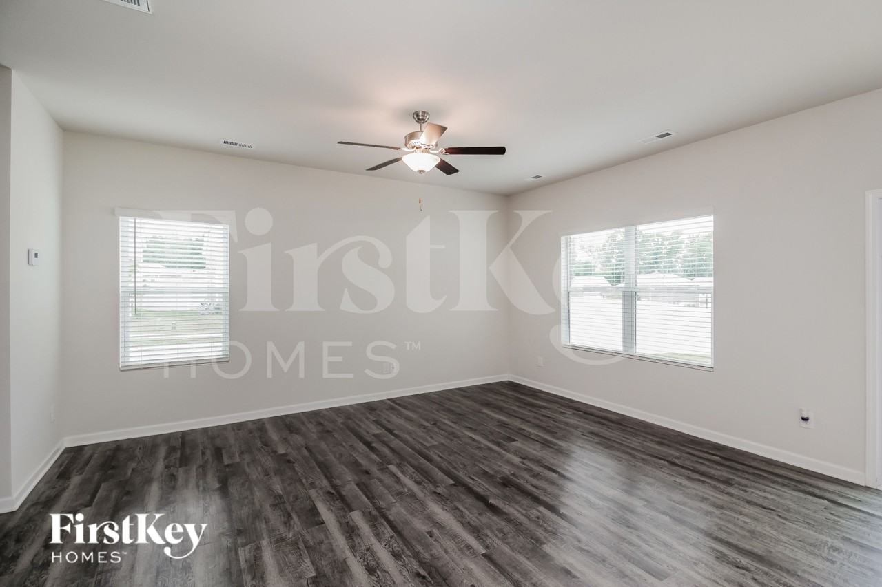 7305 Brawley Wood Ct - Photo 3 of 16
