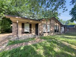 featured image of 3436 Woodhollow Dr