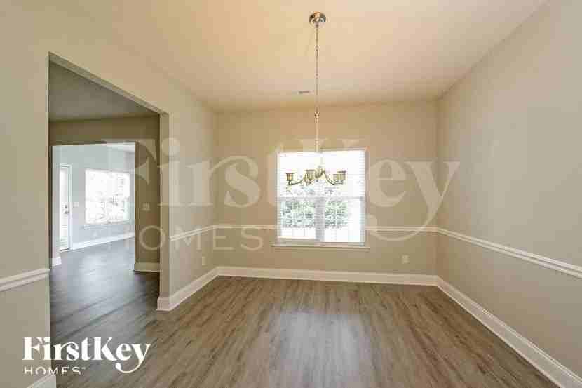 4960 Long Grove Dr - Photo 4 of 15
