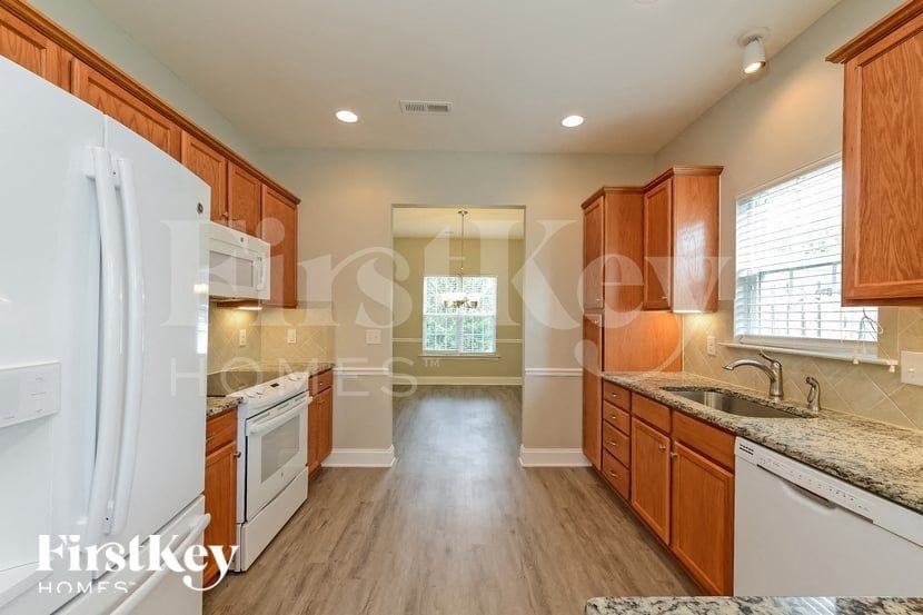 4960 Long Grove Dr - Photo 6 of 15