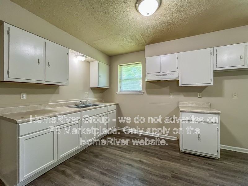 5354 Clinchport Cir - Photo 3 of 18