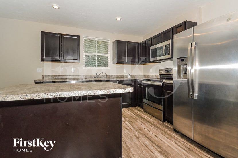 13851 N Mardenis Dr W - Photo 5 of 15