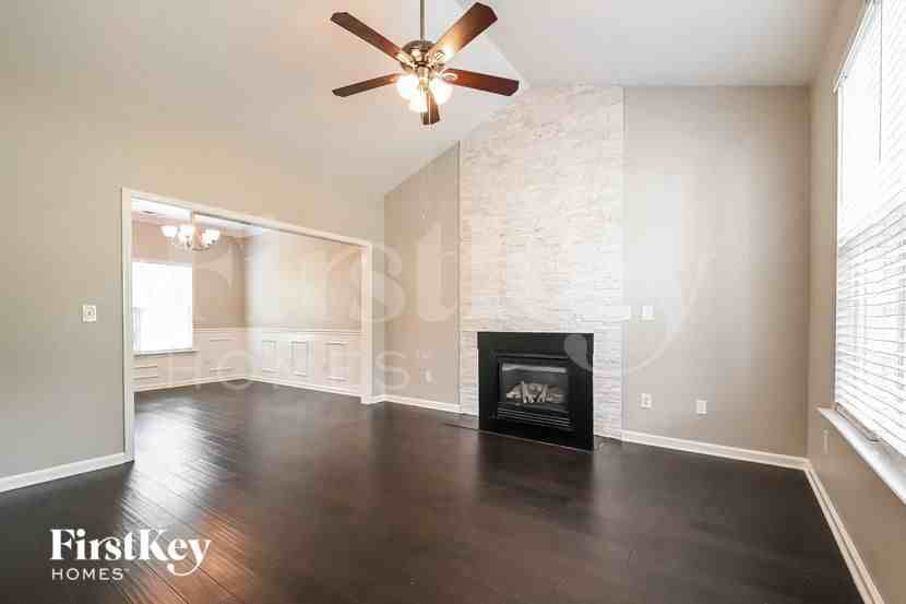 417 Blooming Meadows Rd - Photo 2 of 15