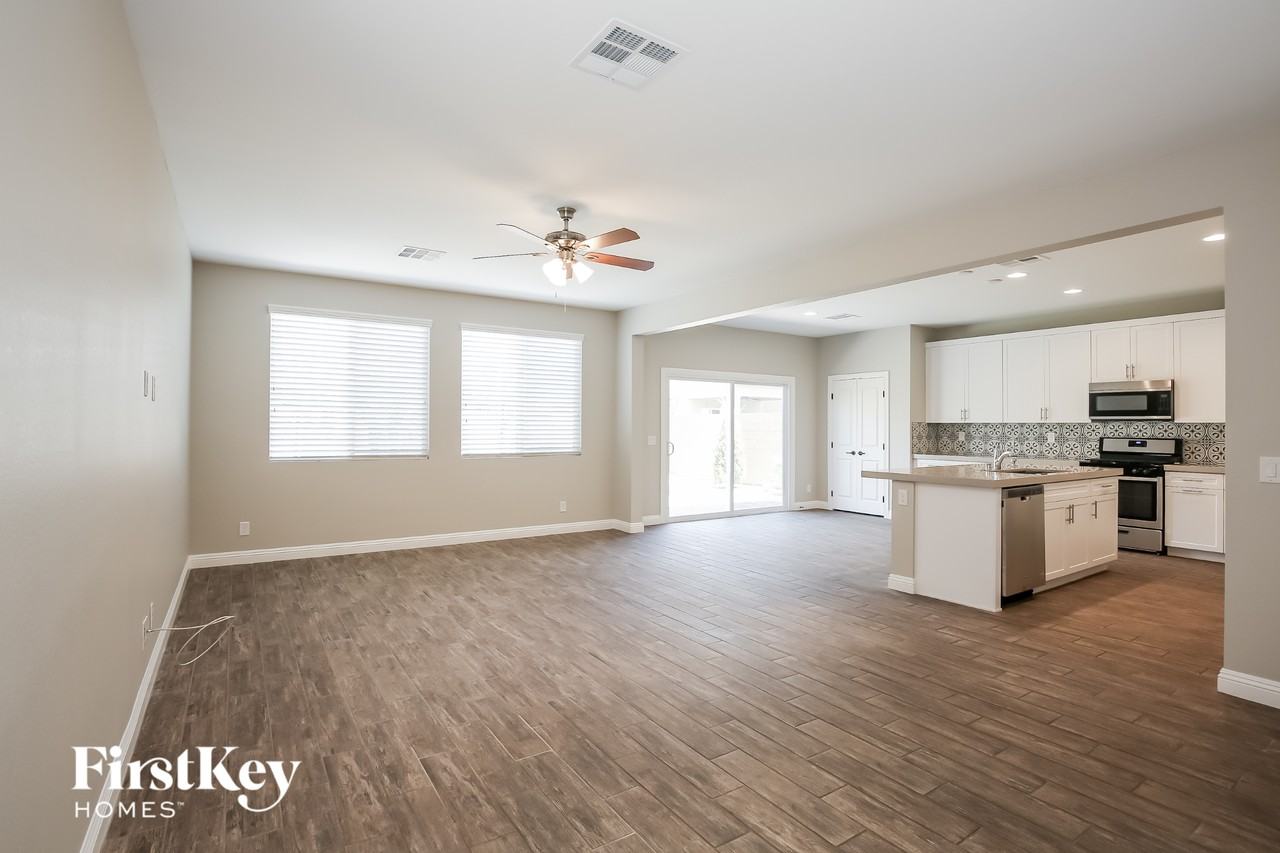 102 Secret Mountain Ave - Photo 3 of 15