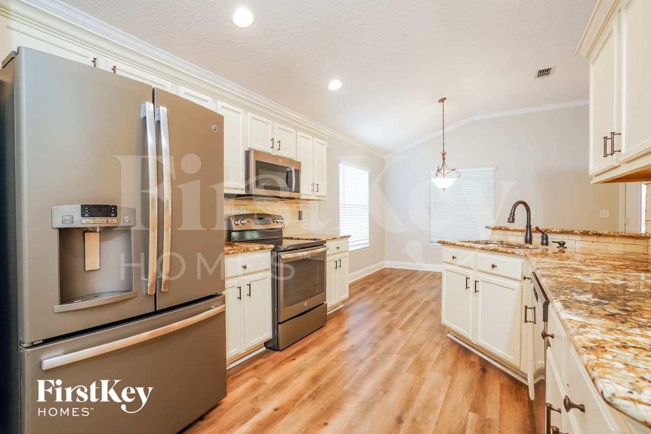 3986 Lake Crest Ter - Photo 6 of 15