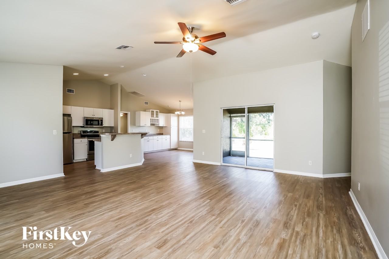 2023 Grayson Ave - Photo 3 of 15