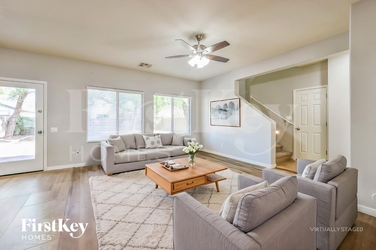 11028 E Silver Springs Ave - Photo 5 of 19