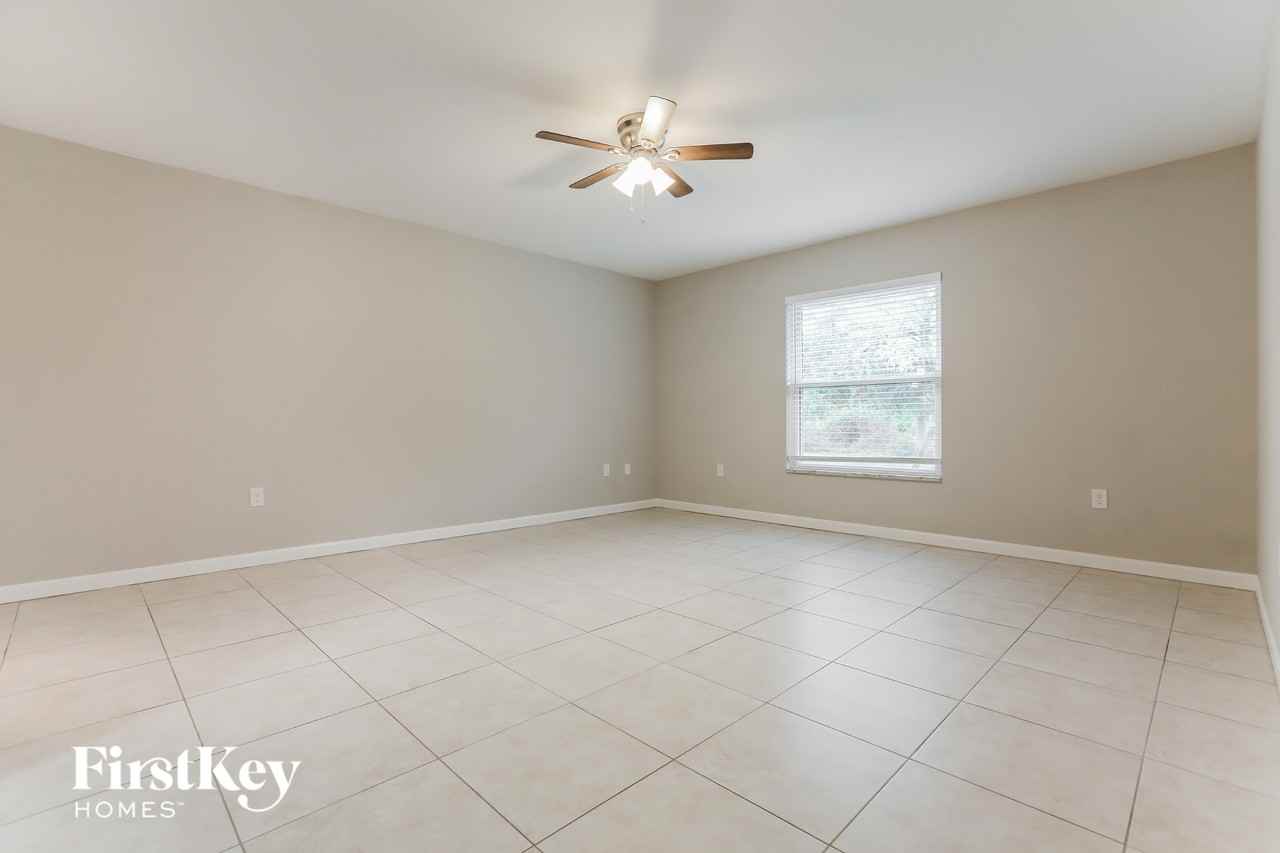 3809 Everglades Ter - Photo 2 of 15