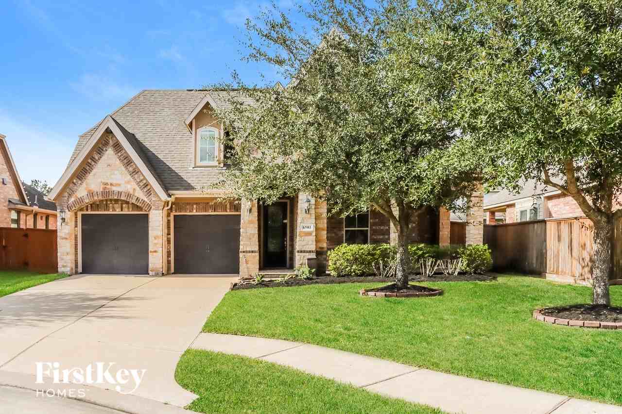 10911 Visconti Ct - Photo 2 of 14
