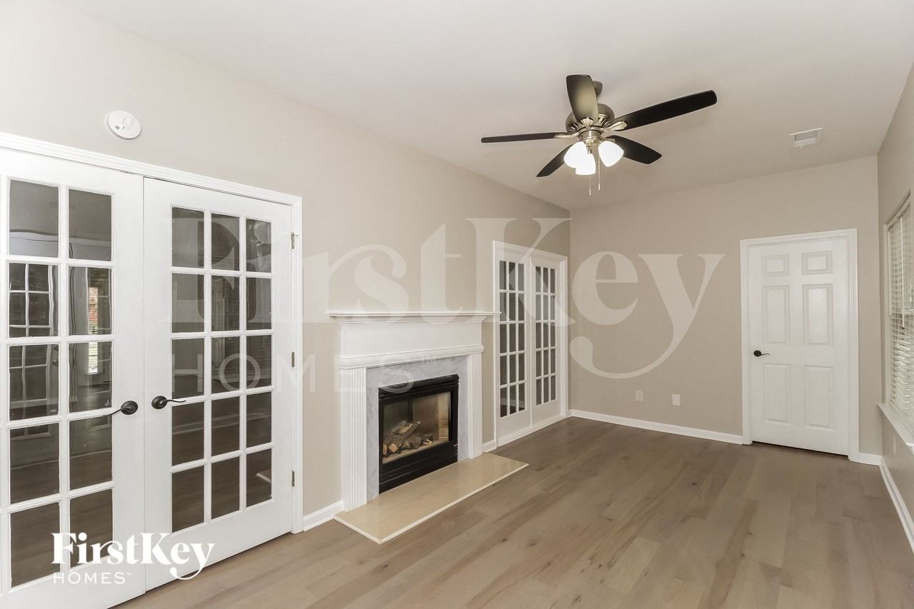 32 Soapstone Ln - Photo 3 of 15