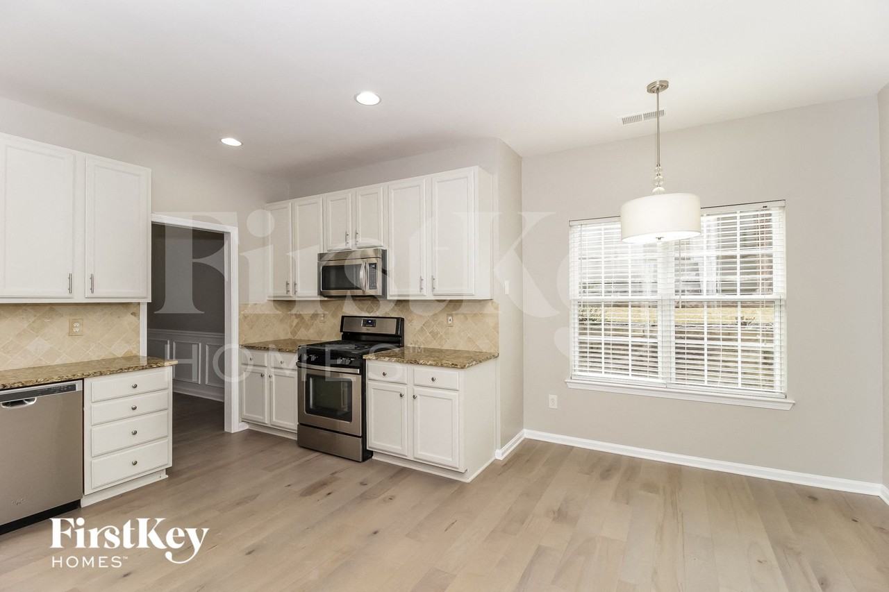 32 Soapstone Ln - Photo 7 of 15