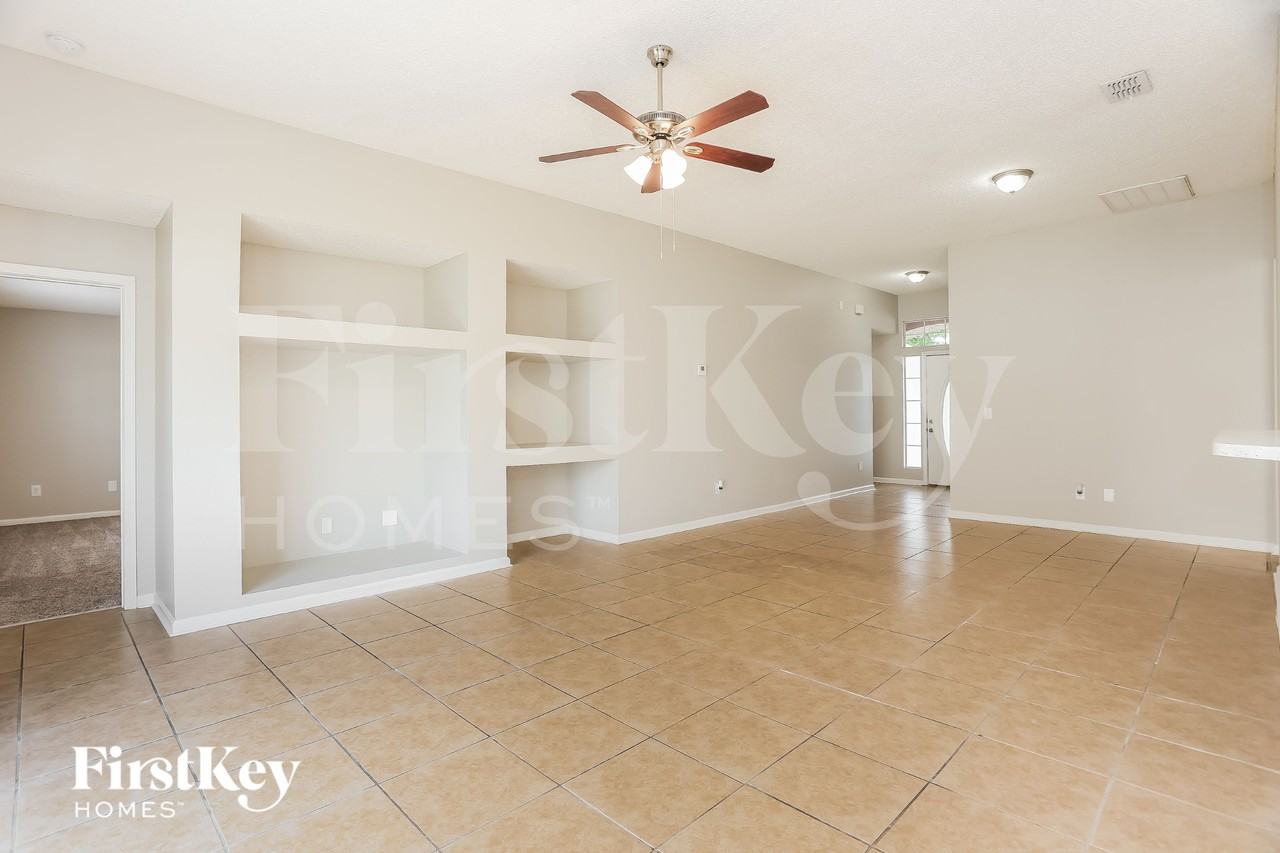 12262 Gehrig Dr - Photo 3 of 15