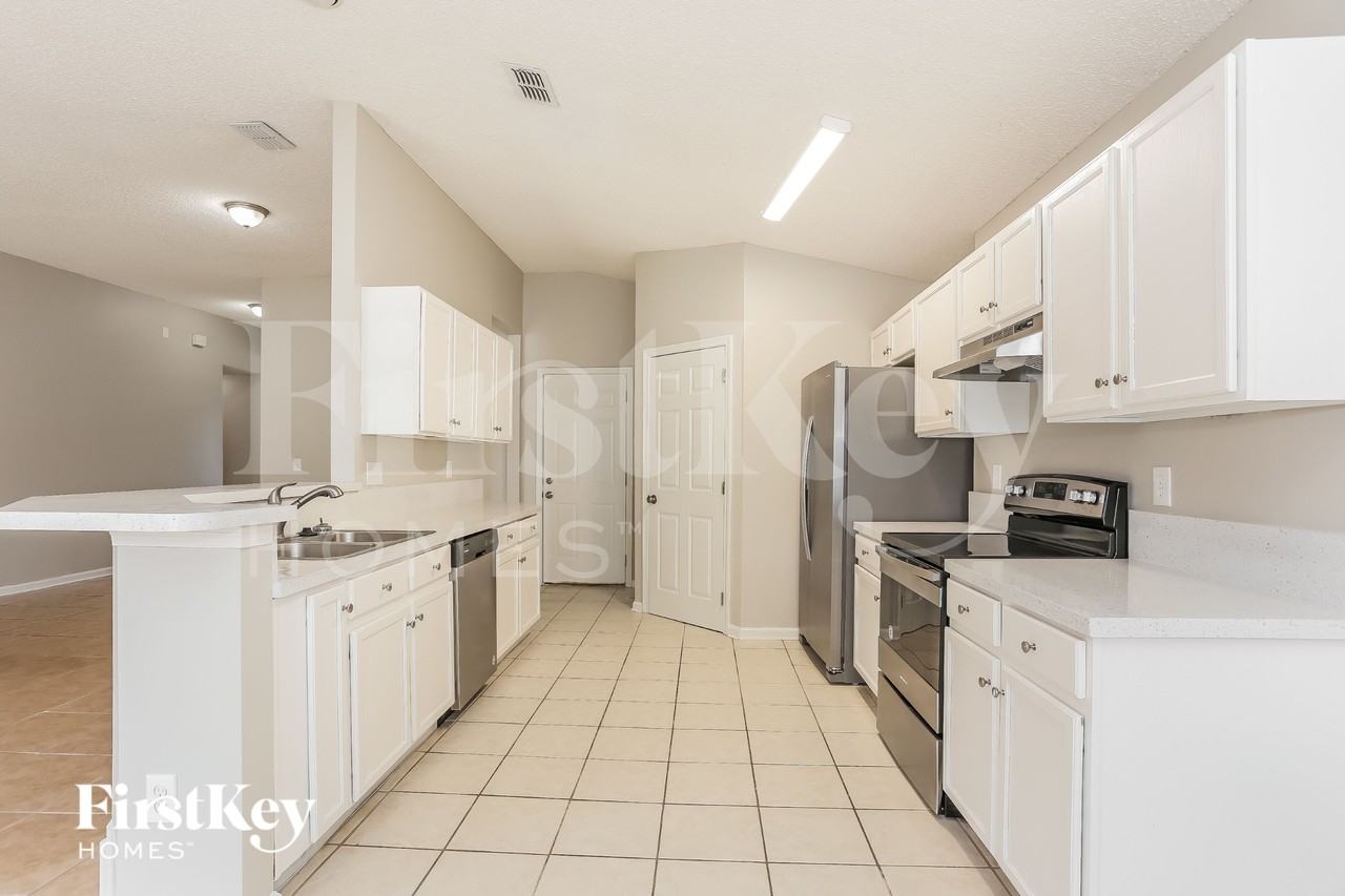 12262 Gehrig Dr - Photo 6 of 15