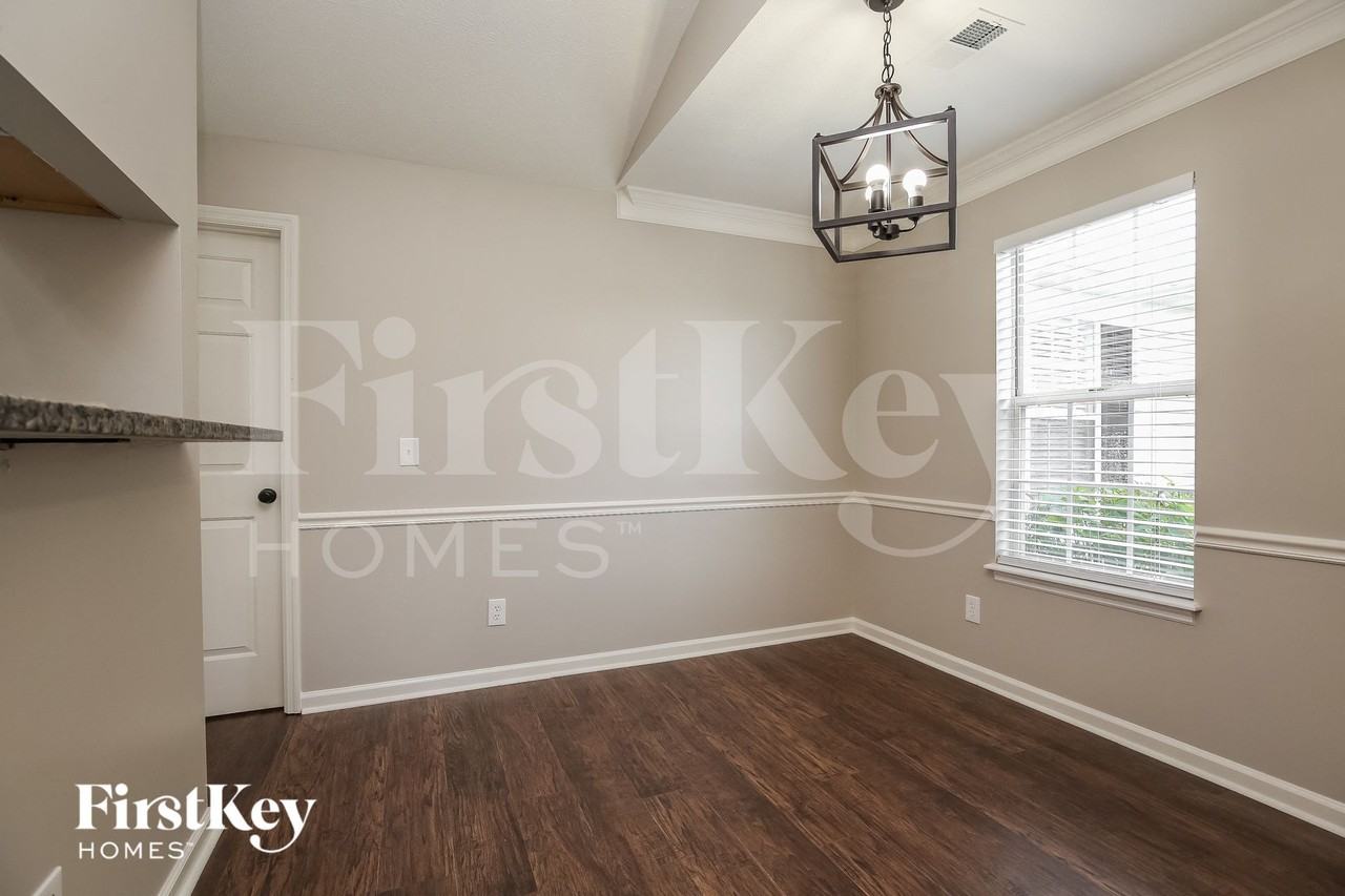 4329 Mystic Valley Ct - Photo 5 of 15