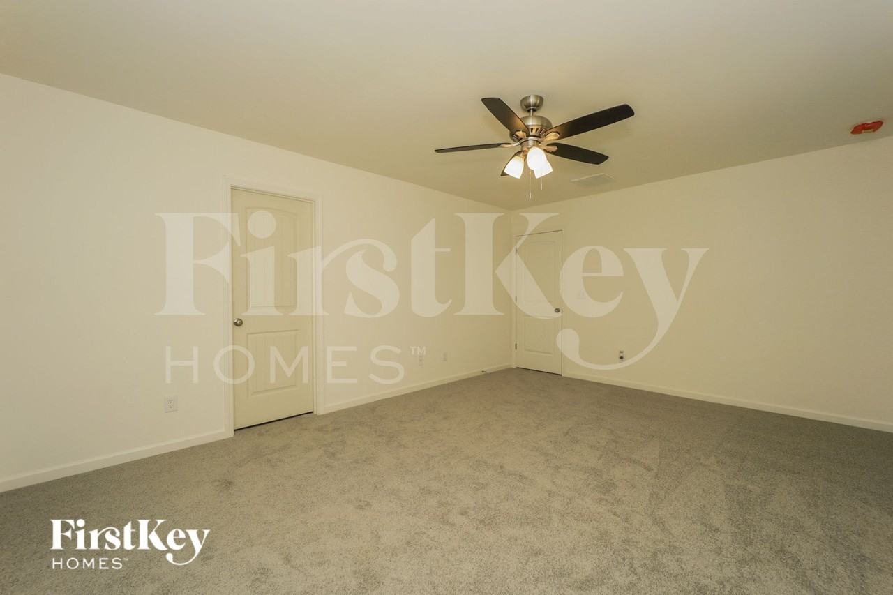 5734 Beaver Pond Trl - Photo 7 of 15