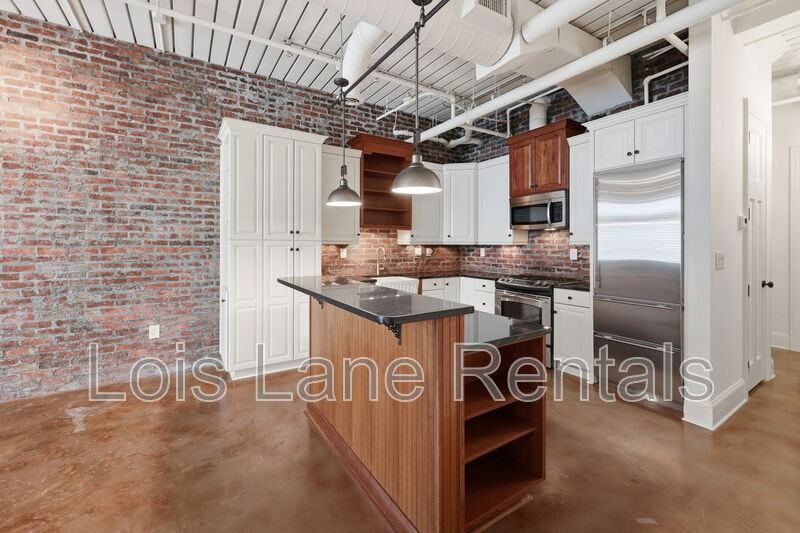 175 Concord St - Photo 2 of 17