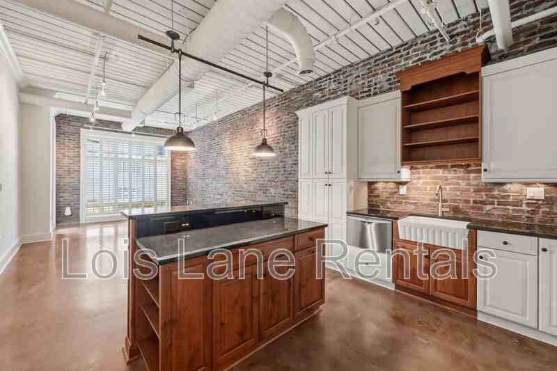 175 Concord St - Photo 3 of 17