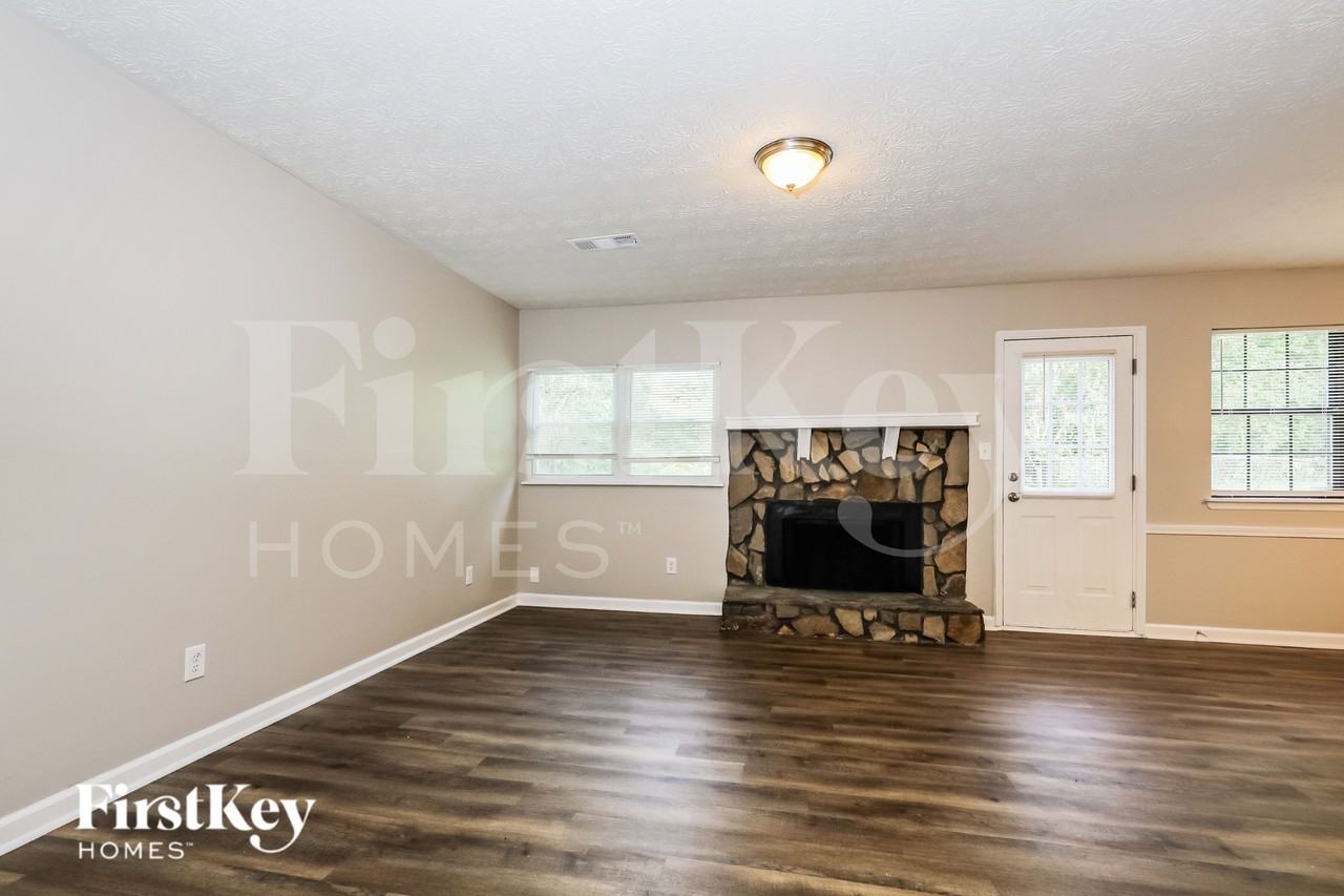 8531 Kendrick Rd - Photo 2 of 16