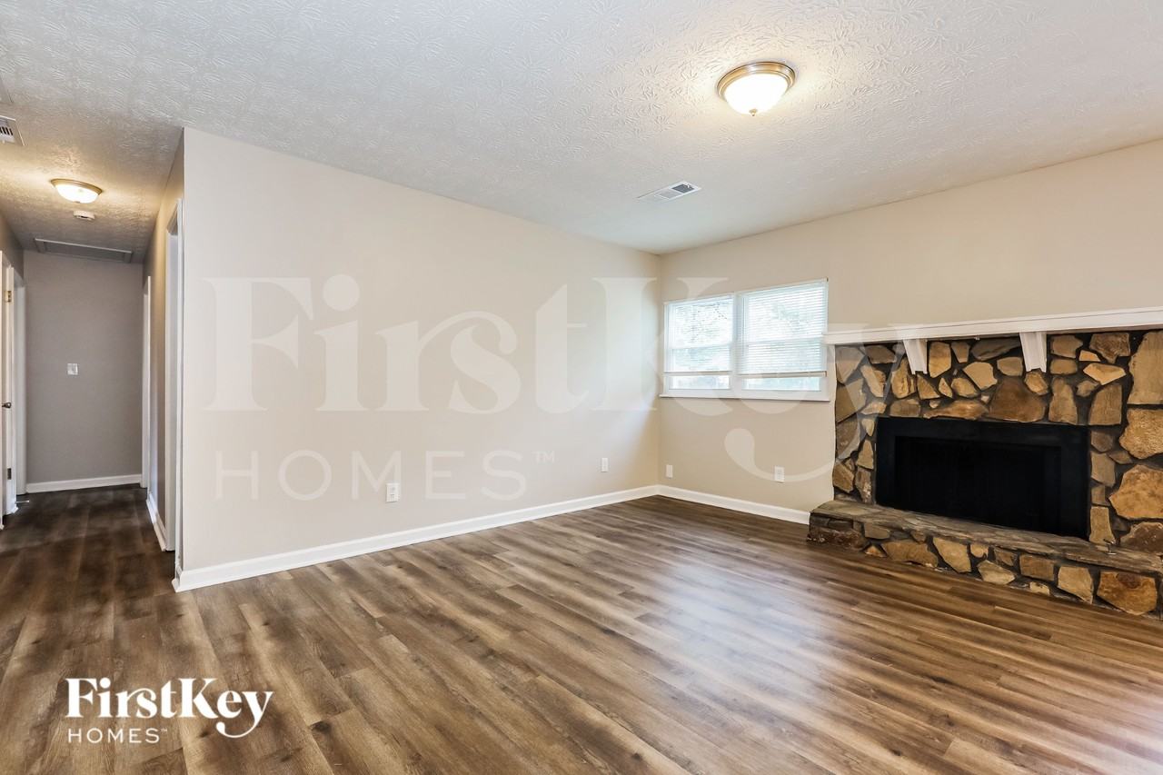 8531 Kendrick Rd - Photo 4 of 16