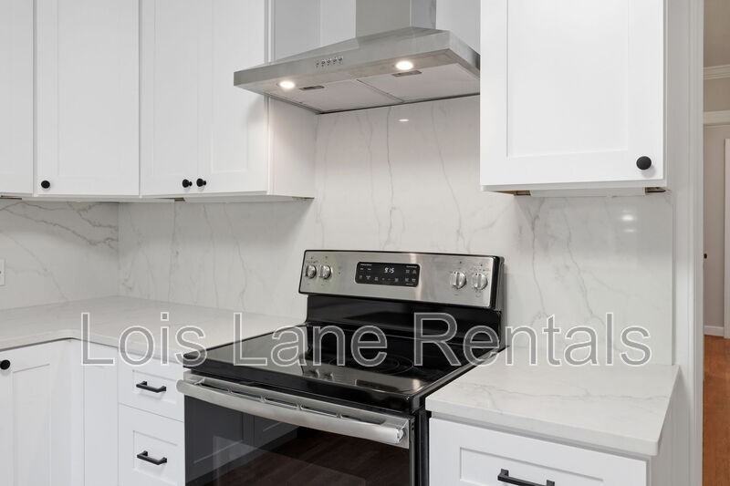 2043 Wappoo Dr - Photo 7 of 26