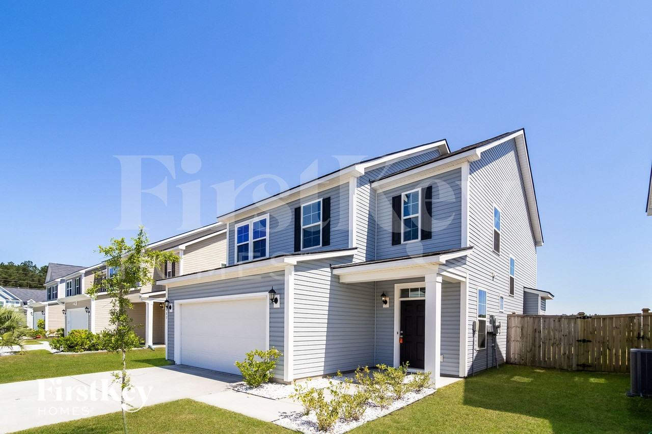 483 Spectrum Rd - Photo 2 of 15