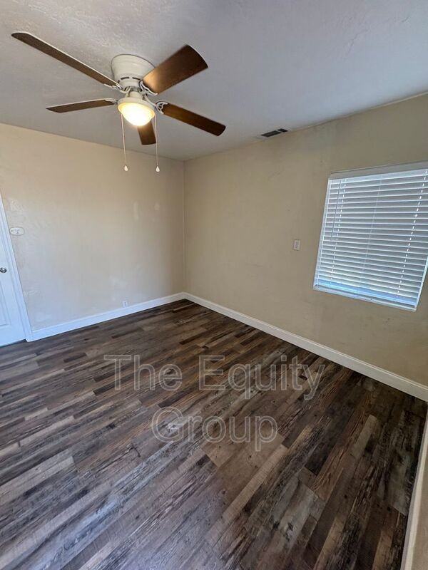 13405 Ave - Photo 2 of 18