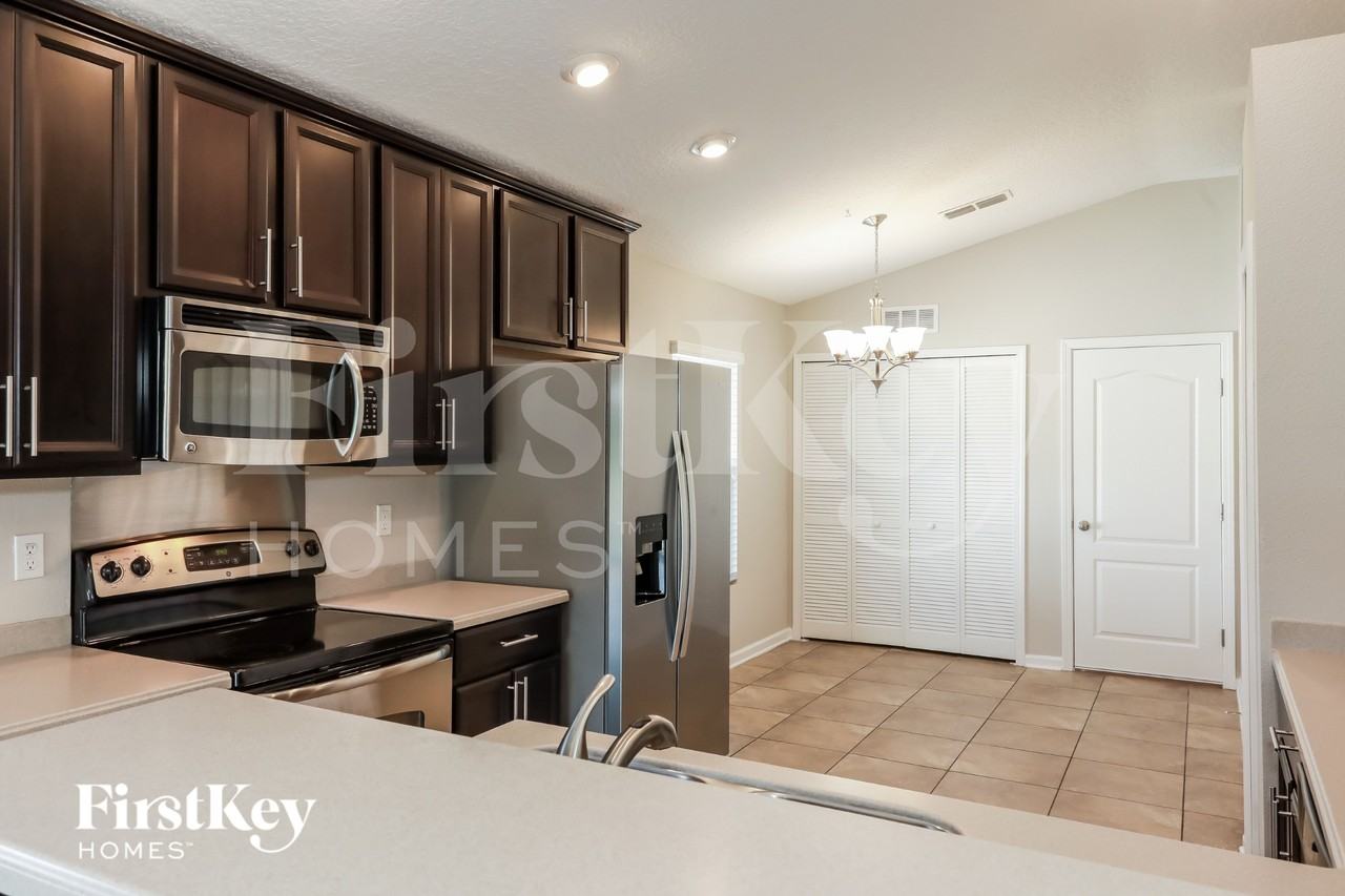 4264 Great Falls Loop - Photo 6 of 15