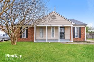 featured image of 6630 Windflower Ln