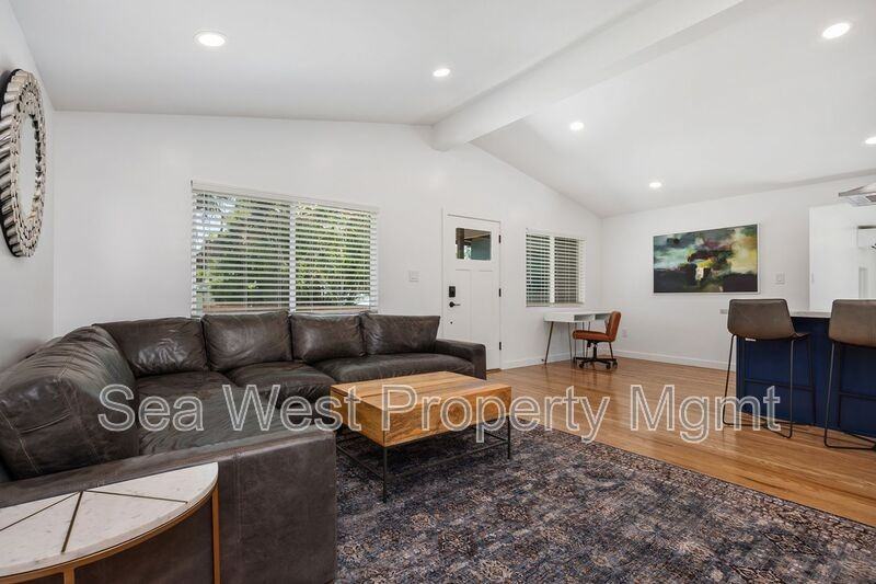 778 Del Riego Ave - Photo 4 of 24
