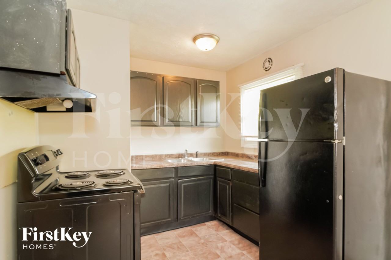 4331 Bertrand Rd - Photo 6 of 15