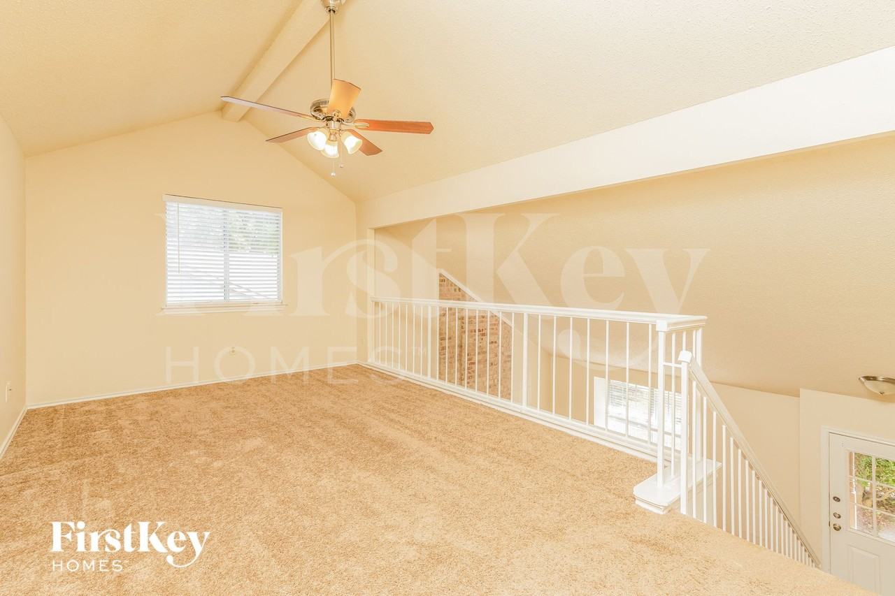 4231 Glen Ridge Dr - Photo 7 of 15